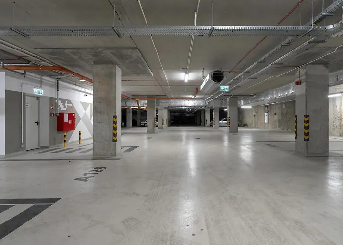 Elegant For 4 With Parking In By Renters * Poznań